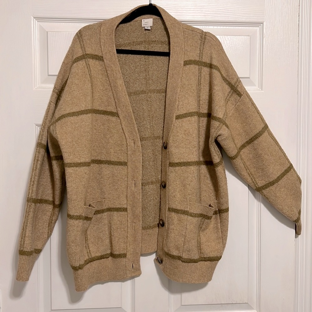 Woman’s Large plaid cardigan